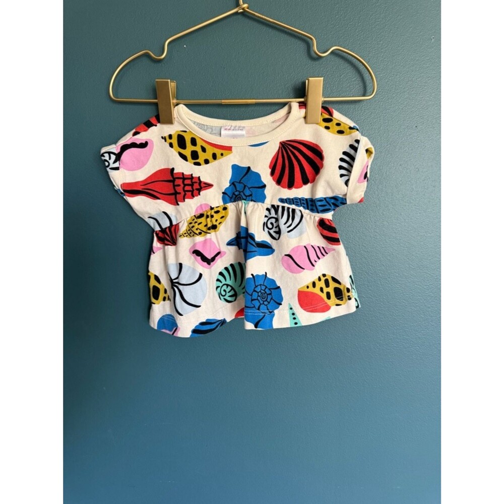 Hanna Andersson Cream Shell-Print Short Sleeve Top with Multicolor Shells